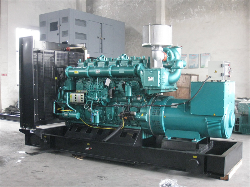 同江200KW 柴油发电机的油耗是多少?